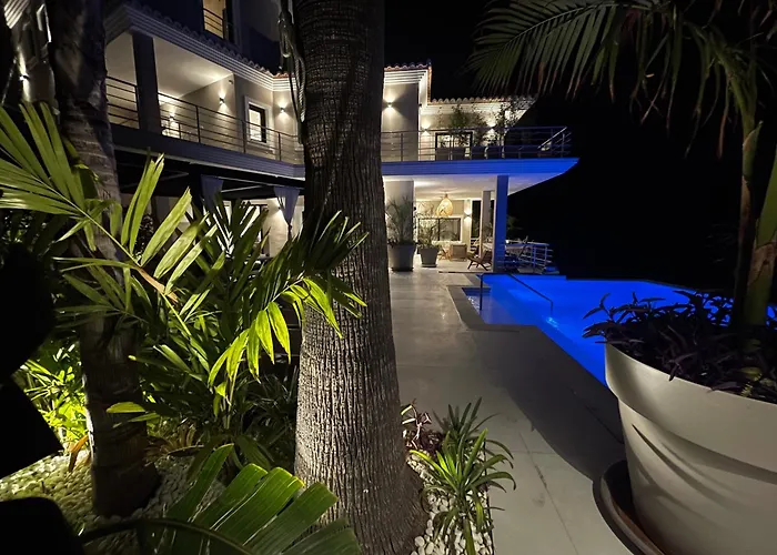 빌라 Ultimate Luxury Dream With 7 Bedrooms, Gym, And Infinity Pool 마르베야