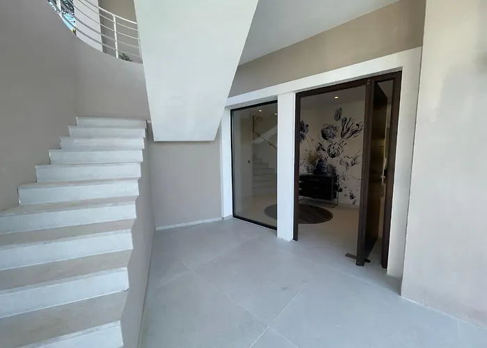 Ultimate Luxury Dream With 7 Bedrooms, Gym, And Infinity Pool