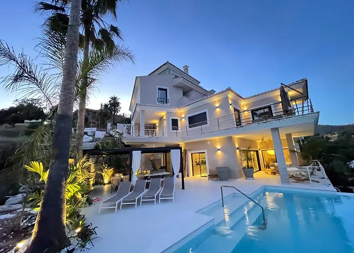 Ultimate Luxury Dream With 7 Bedrooms, Gym, And Infinity Pool 빌라 마르베야