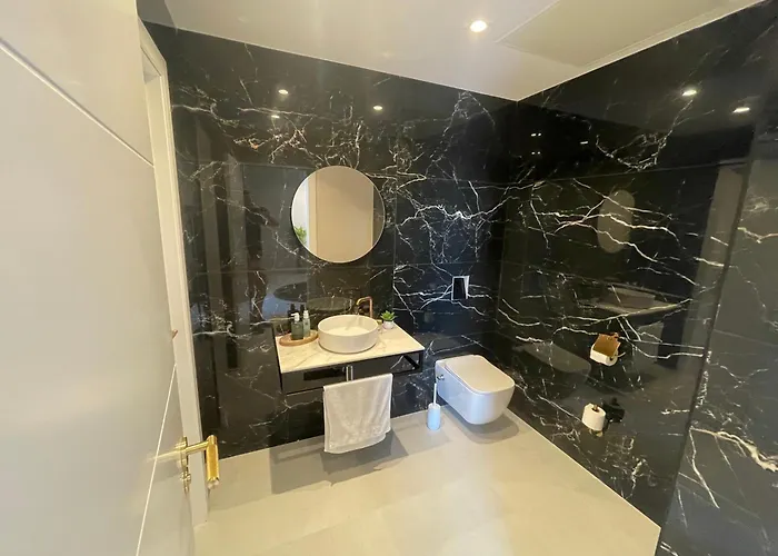 Ultimate Luxury Dream With 7 Bedrooms, Gym, And Infinity Pool 마르베야