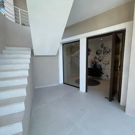 Ultimate Luxury Dream With 7 Bedrooms, Gym, And Infinity Pool