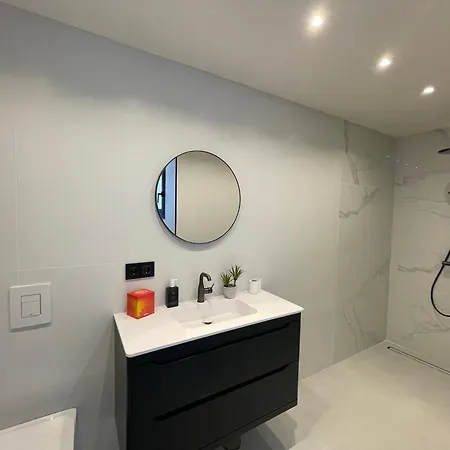 Ultimate Luxury Dream With 7 Bedrooms, Gym, And Infinity Pool Villa Marbella