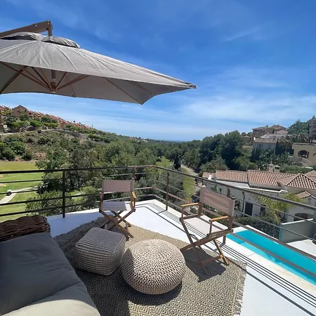 Villa Ultimate Luxury Dream With 7 Bedrooms, Gym, And Infinity Pool