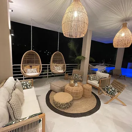 Ultimate Luxury Dream With 7 Bedrooms, Gym, And Infinity Pool ヴィラ *