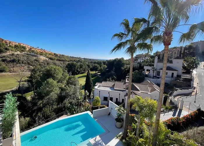 Ultimate Luxury Dream With 7 Bedrooms, Gym, And Infinity Pool *