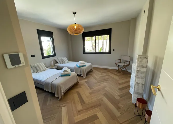 Вілла Ultimate Luxury Dream With 7 Bedrooms, Gym, And Infinity Pool Марбелья