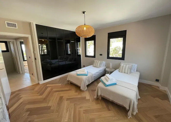 Ultimate Luxury Dream With 7 Bedrooms, Gym, And Infinity Pool Βίλα *