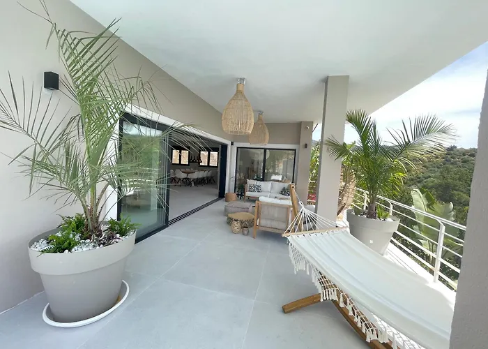 Ultimate Luxury Dream With 7 Bedrooms, Gym, And Infinity Pool Μαρμπέλλα