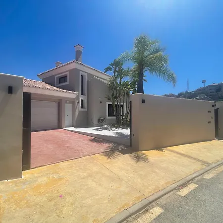 Ultimate Luxury Dream With 7 Bedrooms, Gym, And Infinity Pool * Marbella