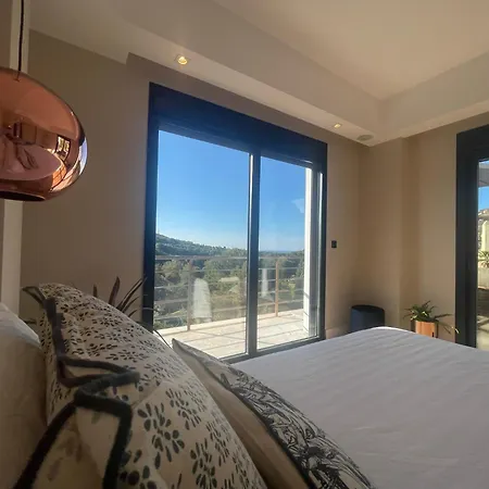 Ultimate Luxury Dream With 7 Bedrooms, Gym, And Infinity Pool Villa